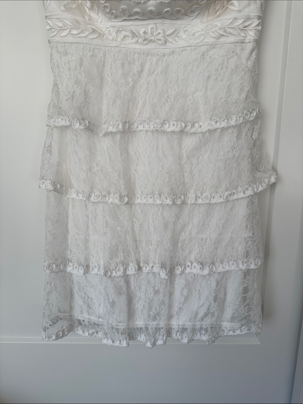 Sue Wong Lace Tiered Strapless Dress in White with Soutache Details - Picture 4 of 13